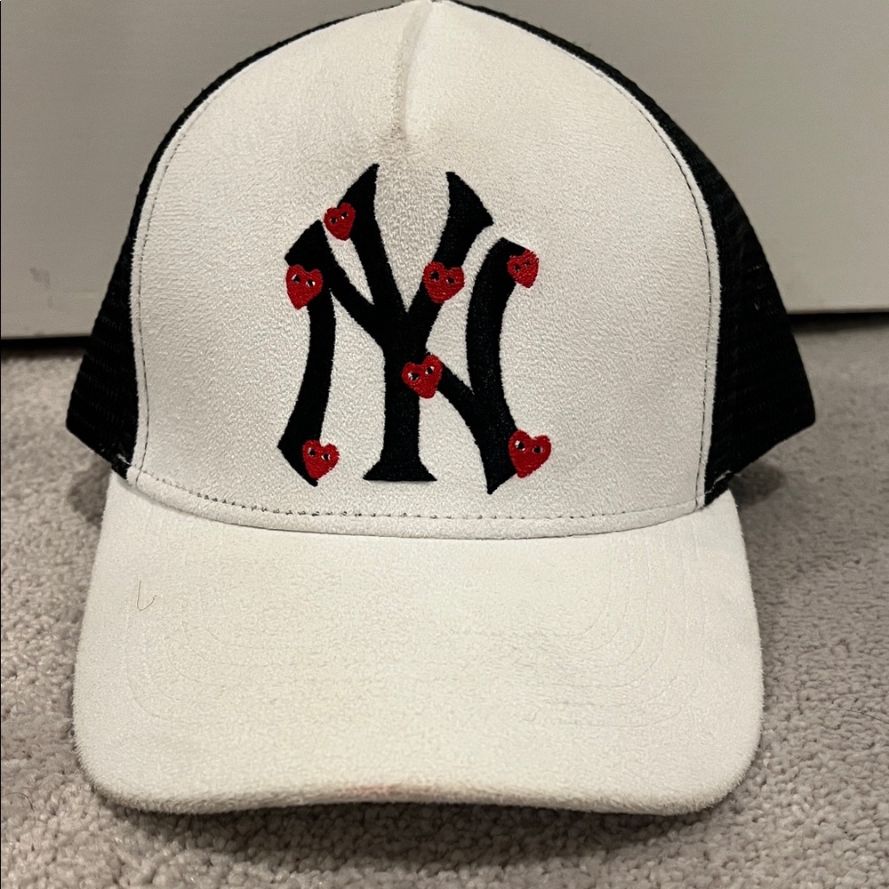 Stylish trucker Black and White Cap